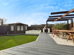 Photo 26- click for photo gallery